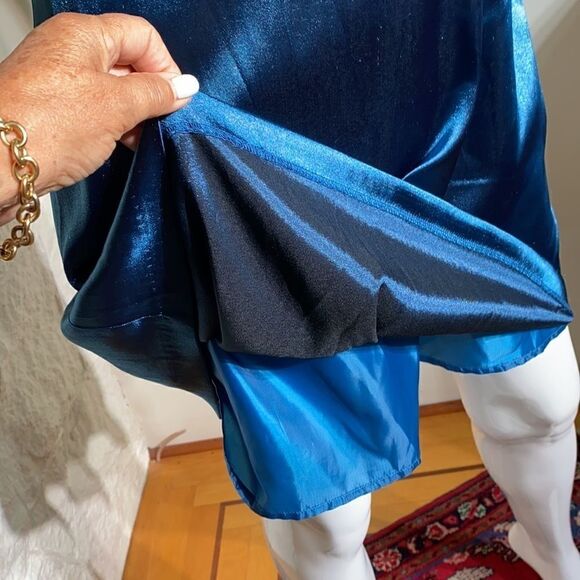 BCBG MAXAZRIA Blue Satin & Jewel Embellished Collar Cocktail Party Dress - Picture 11 of 11